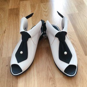 KL+Melissa Black Tie Jelly Glove Flat Size 6